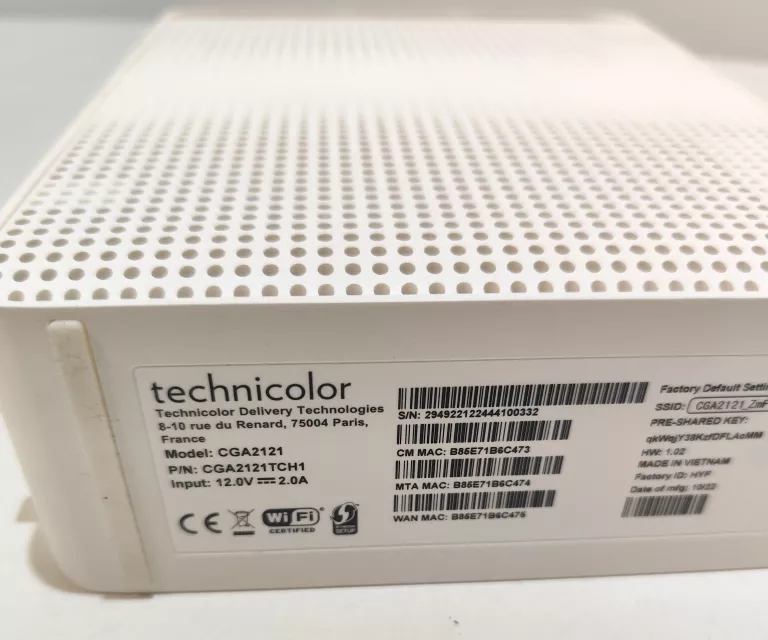 ROUTER PRZEWODOWY TECHNICOLOR CGA2121