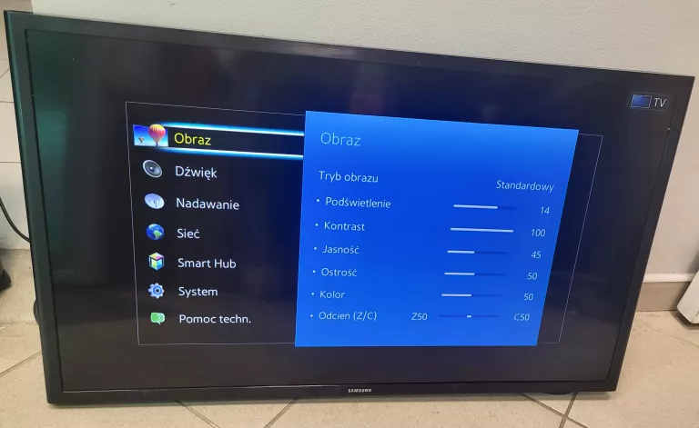 TELEWIZOR SAMSUNG UE32J5200