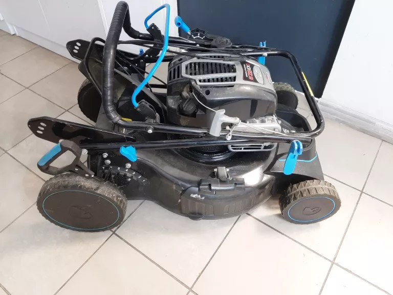 KOSIARKA SPALINOWA Z NAPĘDEM MACALLISTER B&S 675EX 51 CM