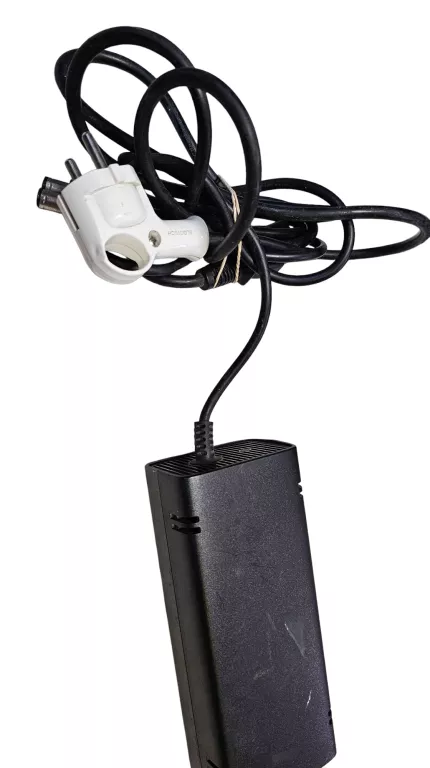 konsola-xbox-360-zestaw-gry-kinect-gta-5-bez-pada-od-lombard-trzebnica-wersja-konsoli-205974-225546