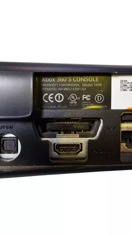 konsola-xbox-360-zestaw-gry-kinect-gta-5-bez-pada-od-lombard-trzebnica-stan-11323-2