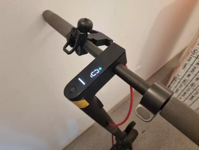 HULAJNOGA ELEKTRYCZNA XIAOMI ELECTRIC SCOOTER 4