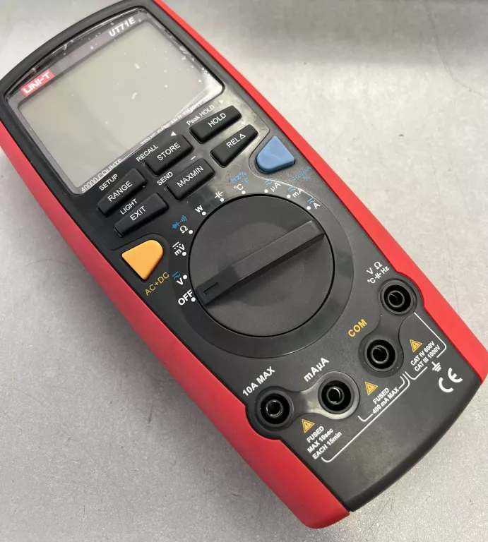 MIERNIK UNIWERSALNY UNI-T UT71E