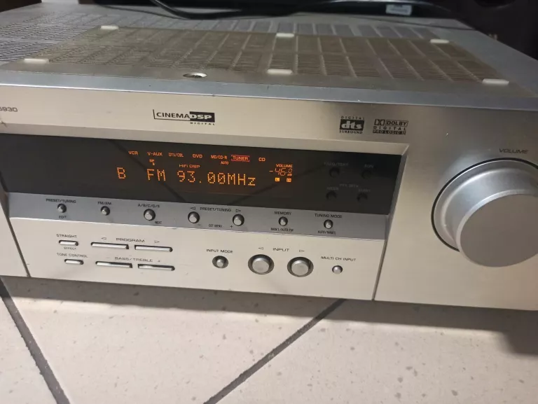 amplituner-yamaha-htr-5930-model-htr-5930