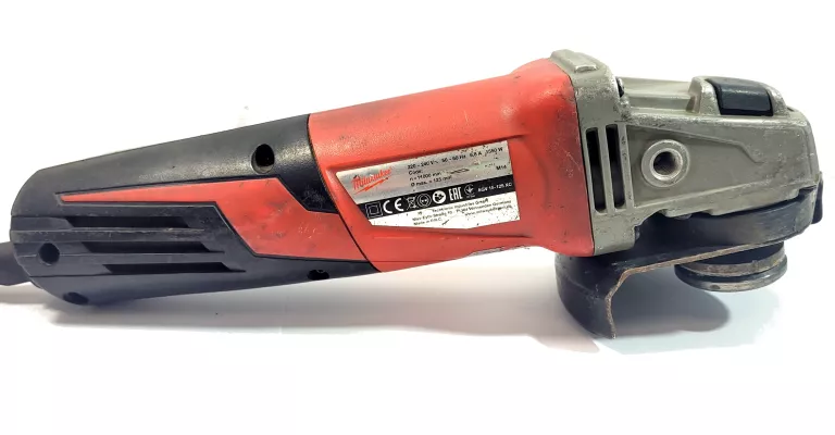 SZLIFIERKA KĄTOWA MILWAUKEE AGV 15-125 XC