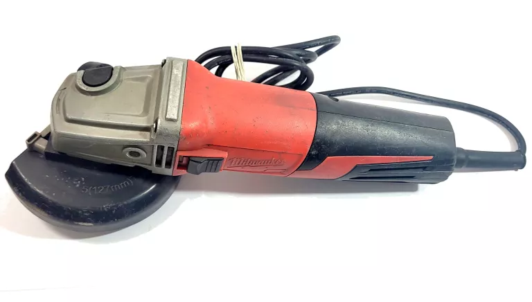 SZLIFIERKA KĄTOWA MILWAUKEE AGV 15-125 XC