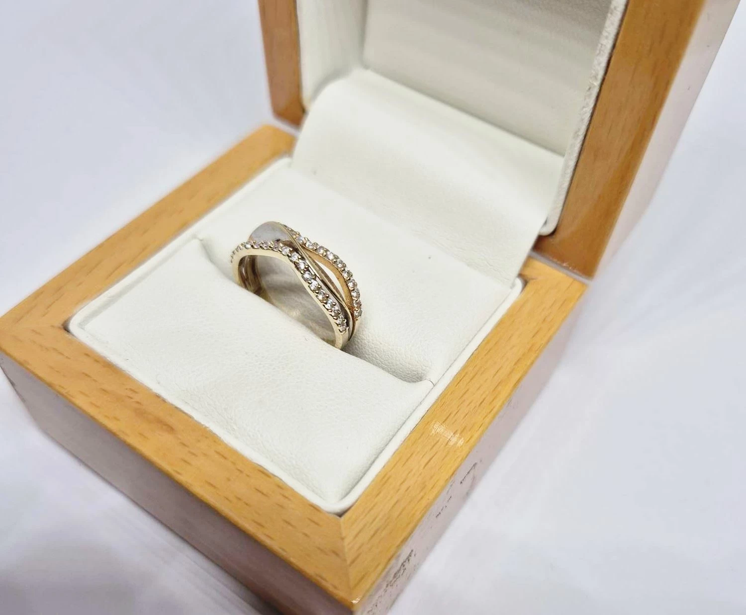 wyrob-jubilerski-uzywany-zloty-pierscionek-333-2260g-r13-stan-11323-2