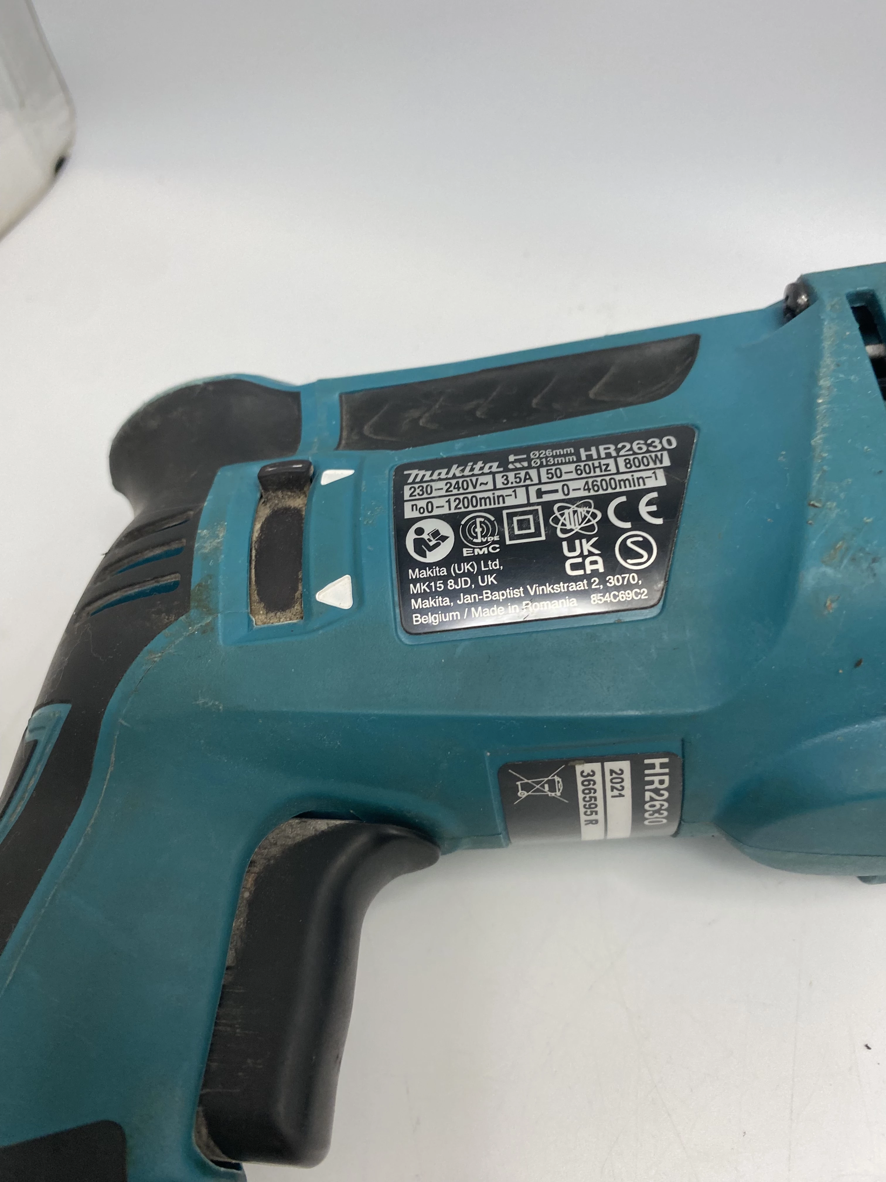 mlotowiertarka-makita-hr-2630-walizka-energia-udaru-24