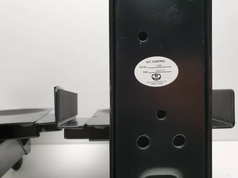 UCHWYTY DO KOLUMN GŁOŚNIKOWYCH B-TECH BT77 2 SZT.