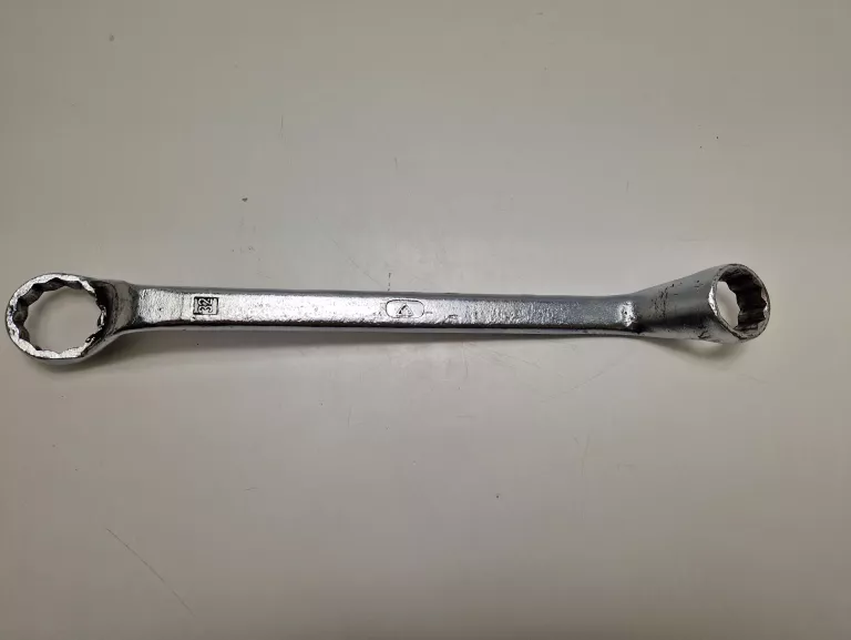 KLUCZ OCZKOWY ODGIĘTY DWUSTRONNY CHROME-VANADIUM 32/27