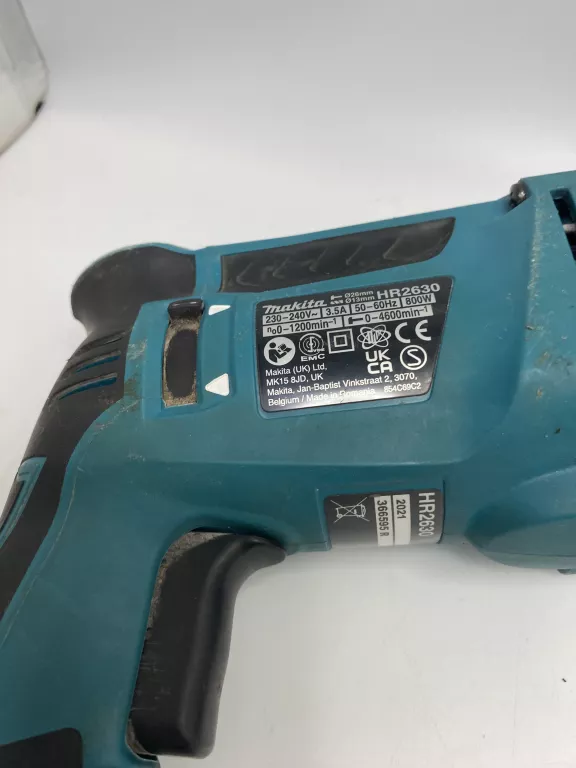 mlotowiertarka-makita-hr-2630-walizka-energia-udaru-24