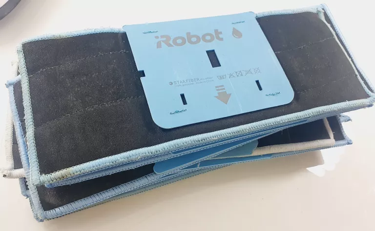 ROBOT SPRZĄTAJĄCY MOPUJĄCY IROBOT BRAAVA JET M6 + STACJA + MOPY