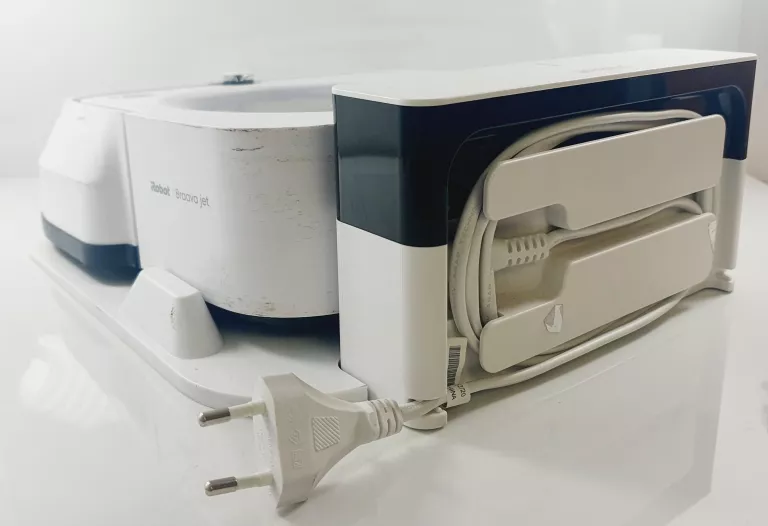 ROBOT SPRZĄTAJĄCY MOPUJĄCY IROBOT BRAAVA JET M6 + STACJA + MOPY