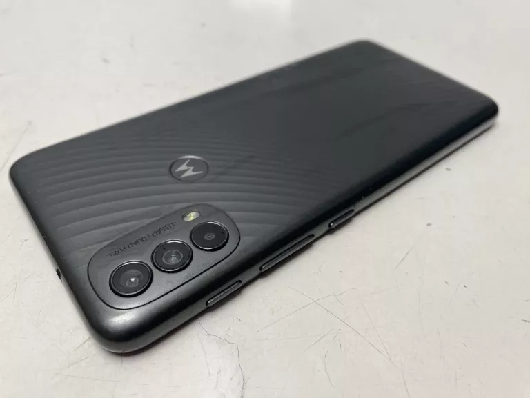 TELEFON MOTOROLA MOTO E40 4/64GB