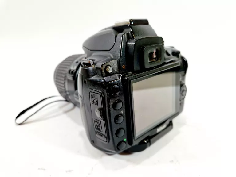 LUSTRZANKA NIKON BODY NIKON D5000 + OBIEKTYW 18-55 MM