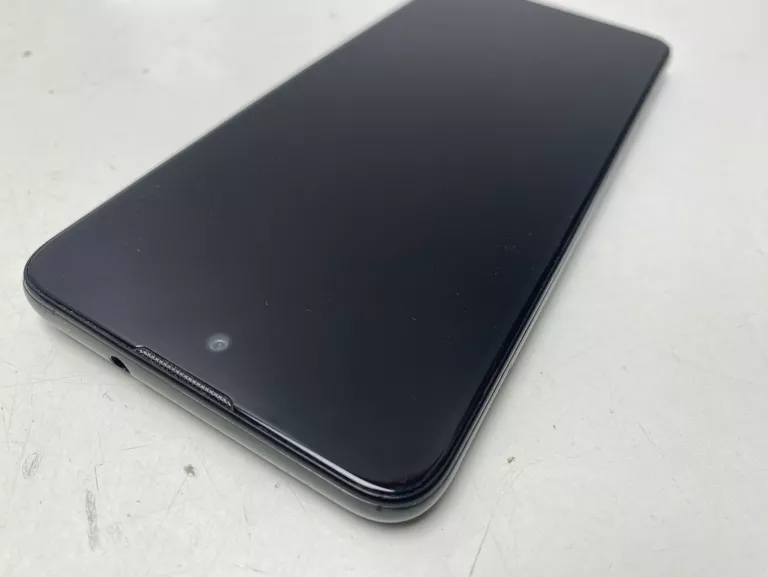 TELEFON MOTOROLA MOTO E40 4/64GB