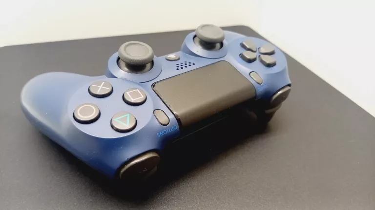 KONSOLA  PS4 SLIM 500 GB Z PADEM ZOBACZ  BDBD STAN