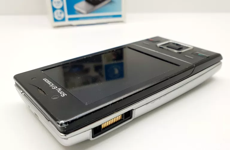 TELEFON SONY ERICSSON J20I PLUS GSM