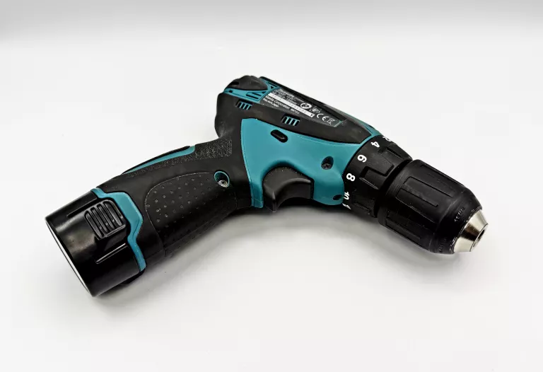 MAKITA DF330DWE AKUMULATOROWA WIERTARKO-WKRĘTARKA 10,8V