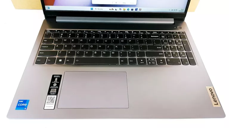 LAPTOP LENOVO IDEAPAD SLIM 3 16IAH8 / I5-12TH / 16GB/ GW MEDIA EXPERT