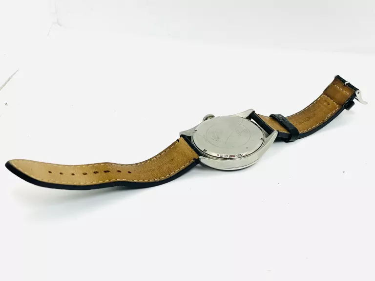 ZEGAREK GUESS W0658G1