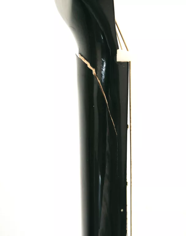 GITARA CLIFTON