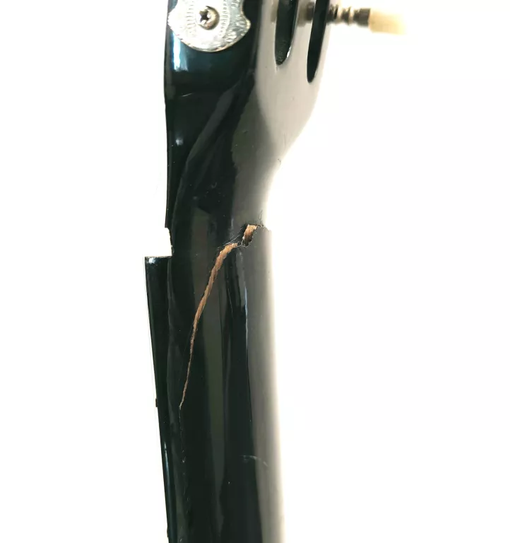 GITARA CLIFTON