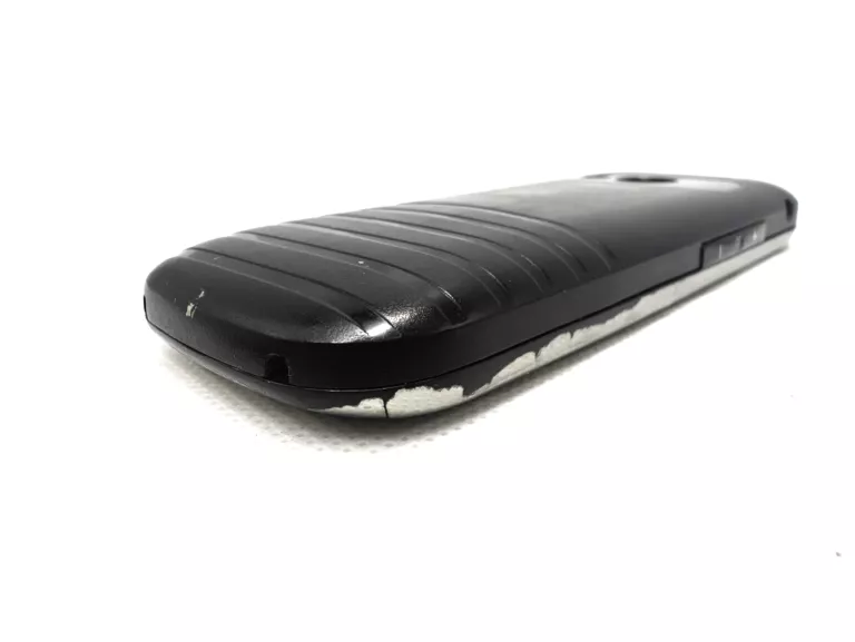 TELEFON MAXCOM MM720BB Z ŁADOWARKĄ