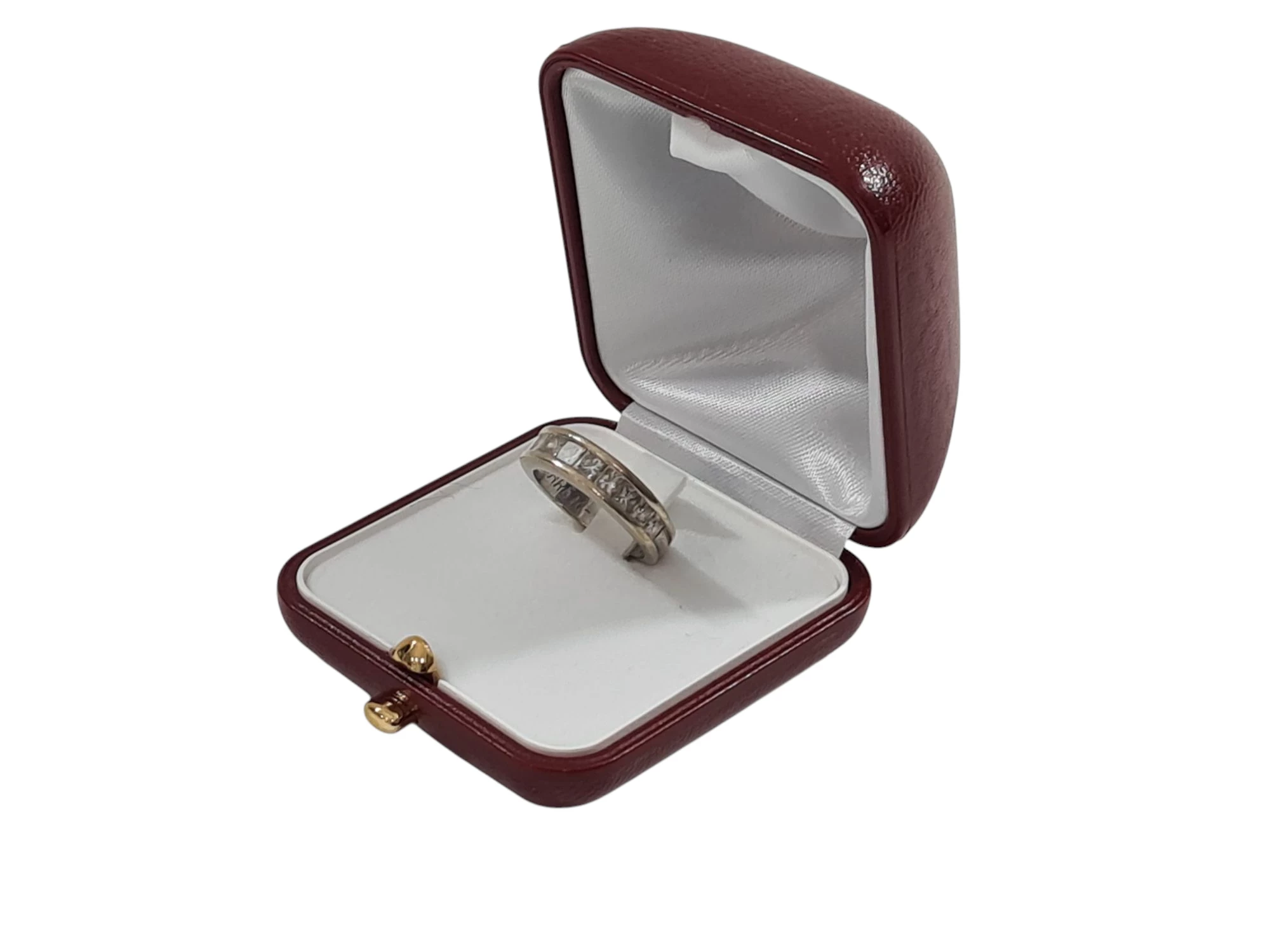 zloty-uroczy-pierscionek-z-diamentami-plec-15851-1