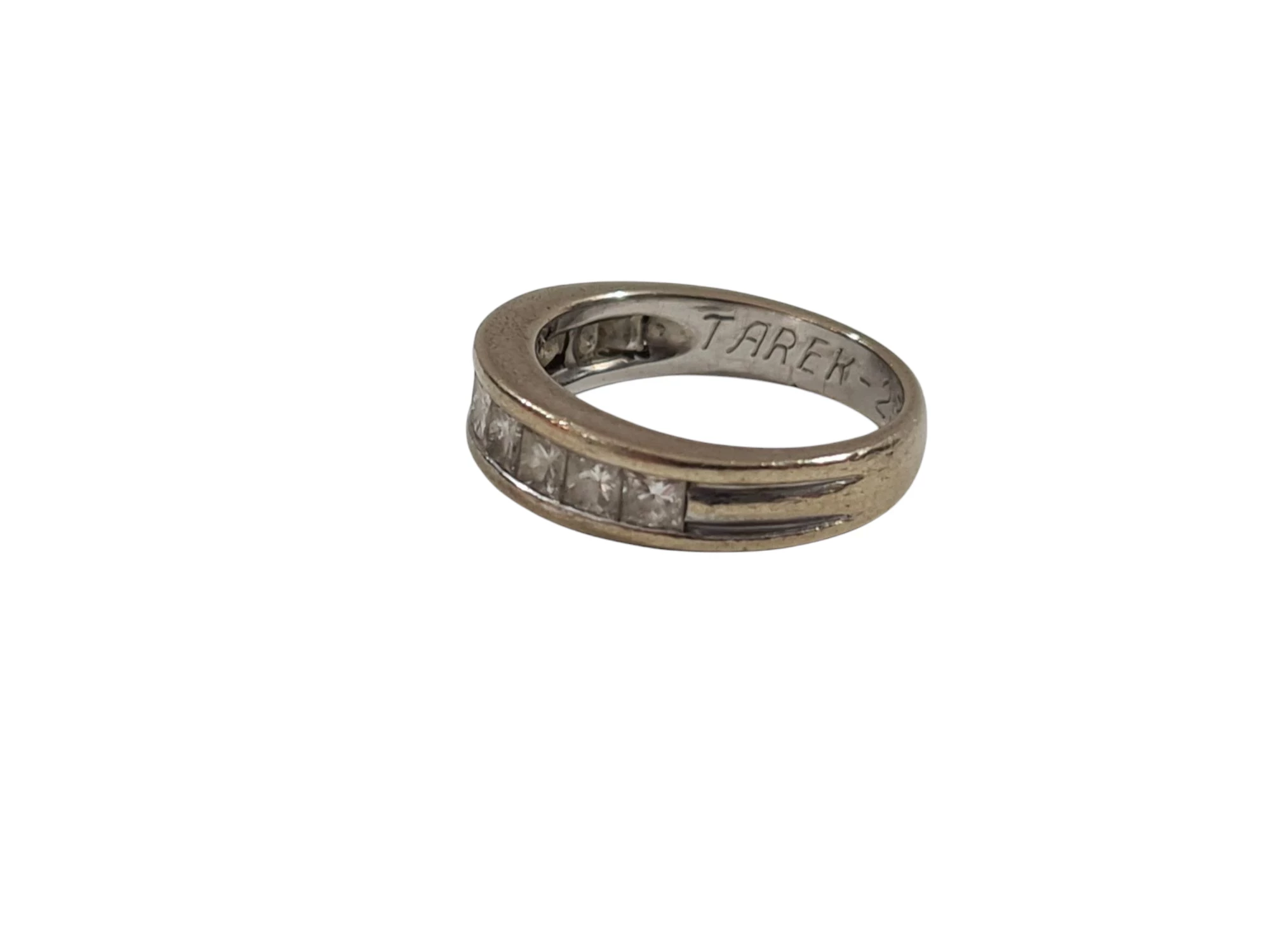 zloty-uroczy-pierscionek-z-diamentami-material-15835-2