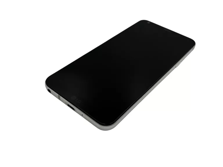 TELEFON LG Q6 3/32GB 5.5" 3000 MAH SREBRNY