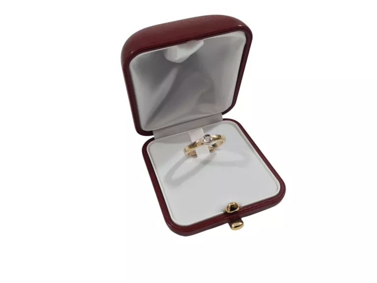 zloty-pierscionek-z-brylantem-stan-11323-2