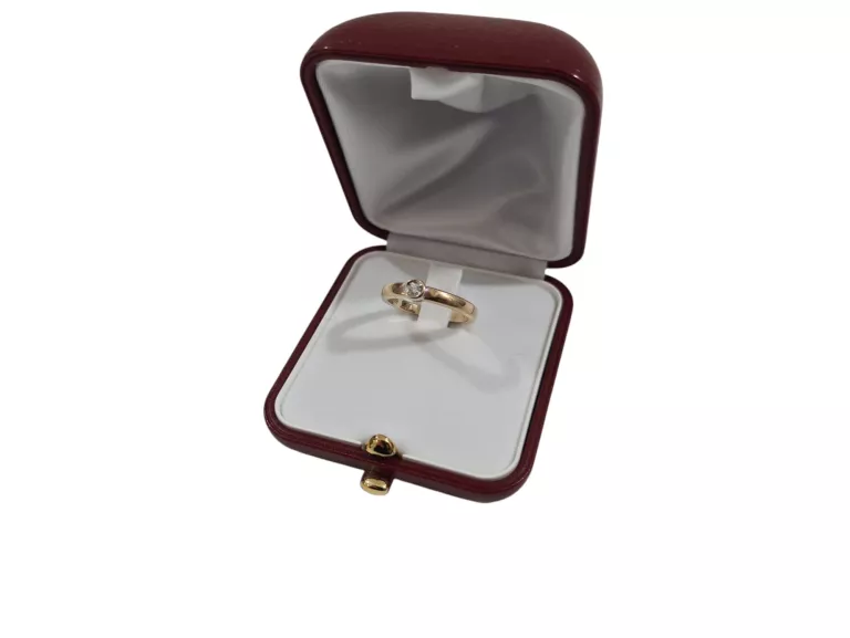 zloty-pierscionek-z-brylantem-rodzaj-2205-2