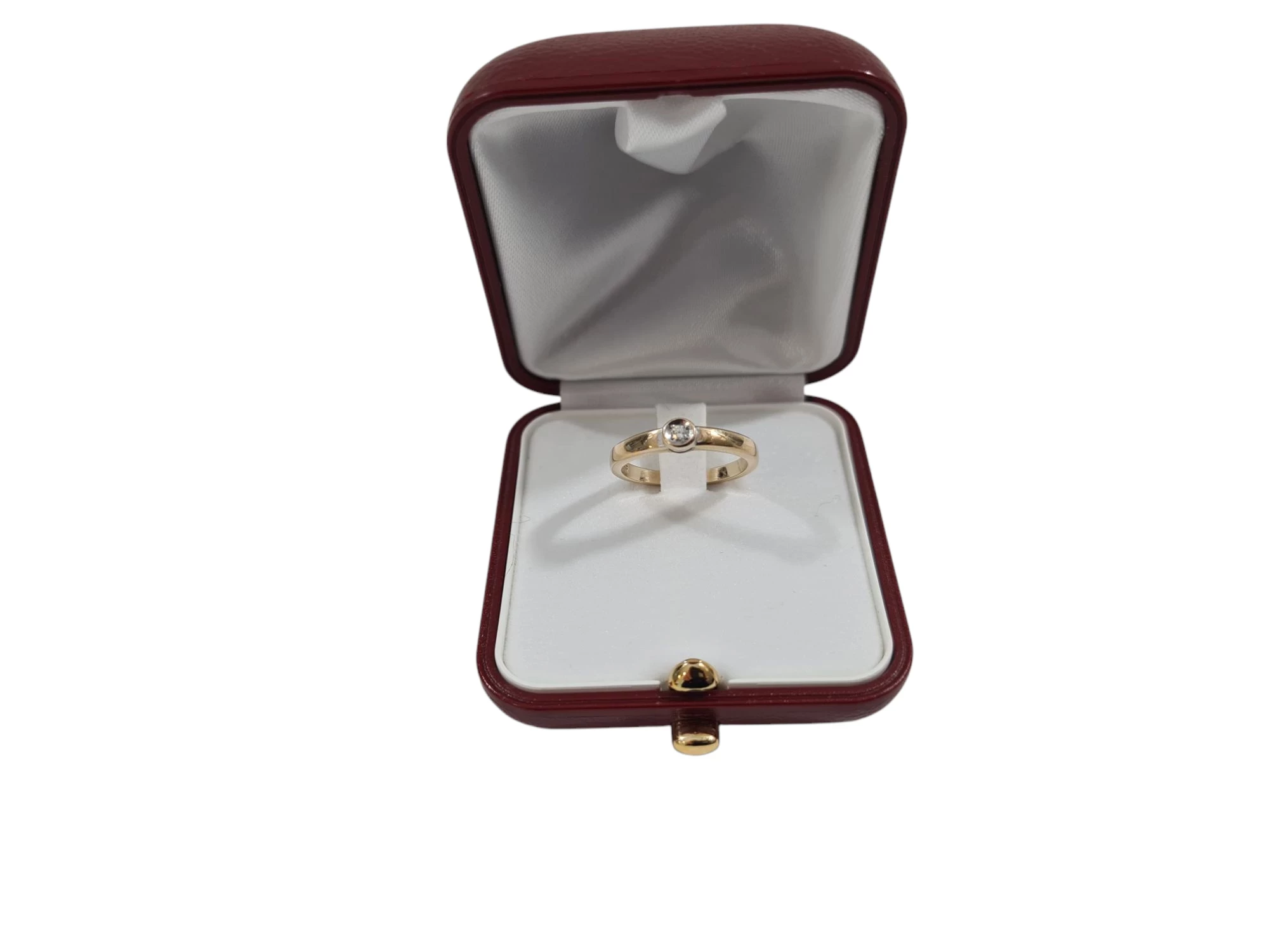 zloty-pierscionek-z-brylantem-ean-gtin-0084586547777