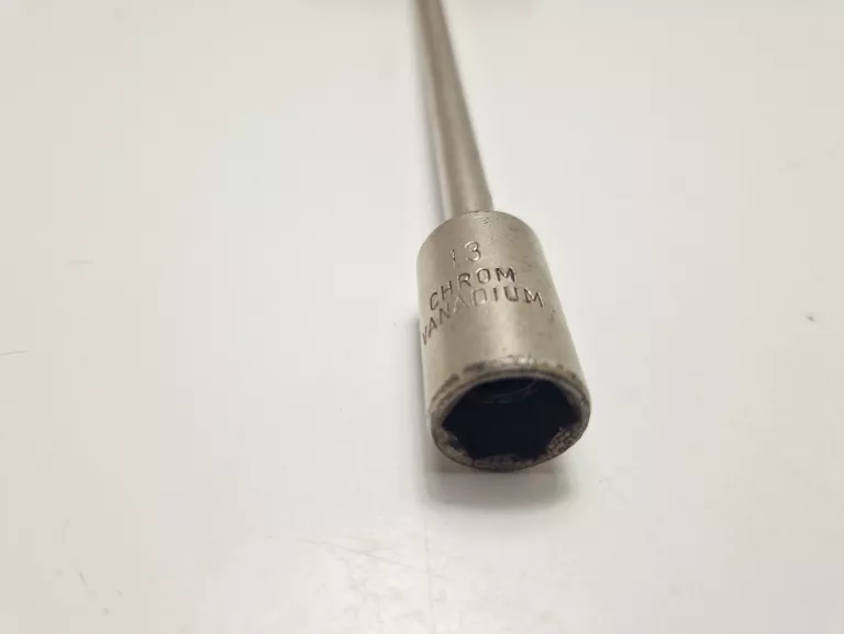 KLUCZ TRZPIENIOWY NASADOWY CHROME-VANADIUM 13