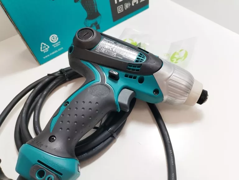 MAKITA TD0101F ZAKRĘTARKA UDAROWA 100NM HEX 1/4" 230W 230V