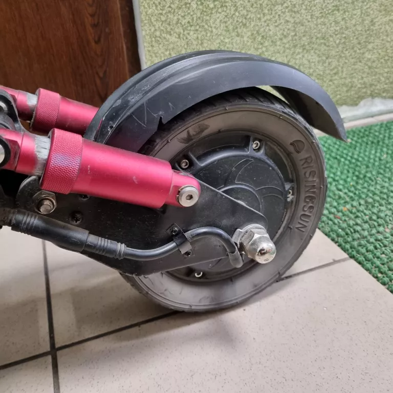 HULAJNOGA ELEKTRYCZNA TECHLIFE X5S 350W