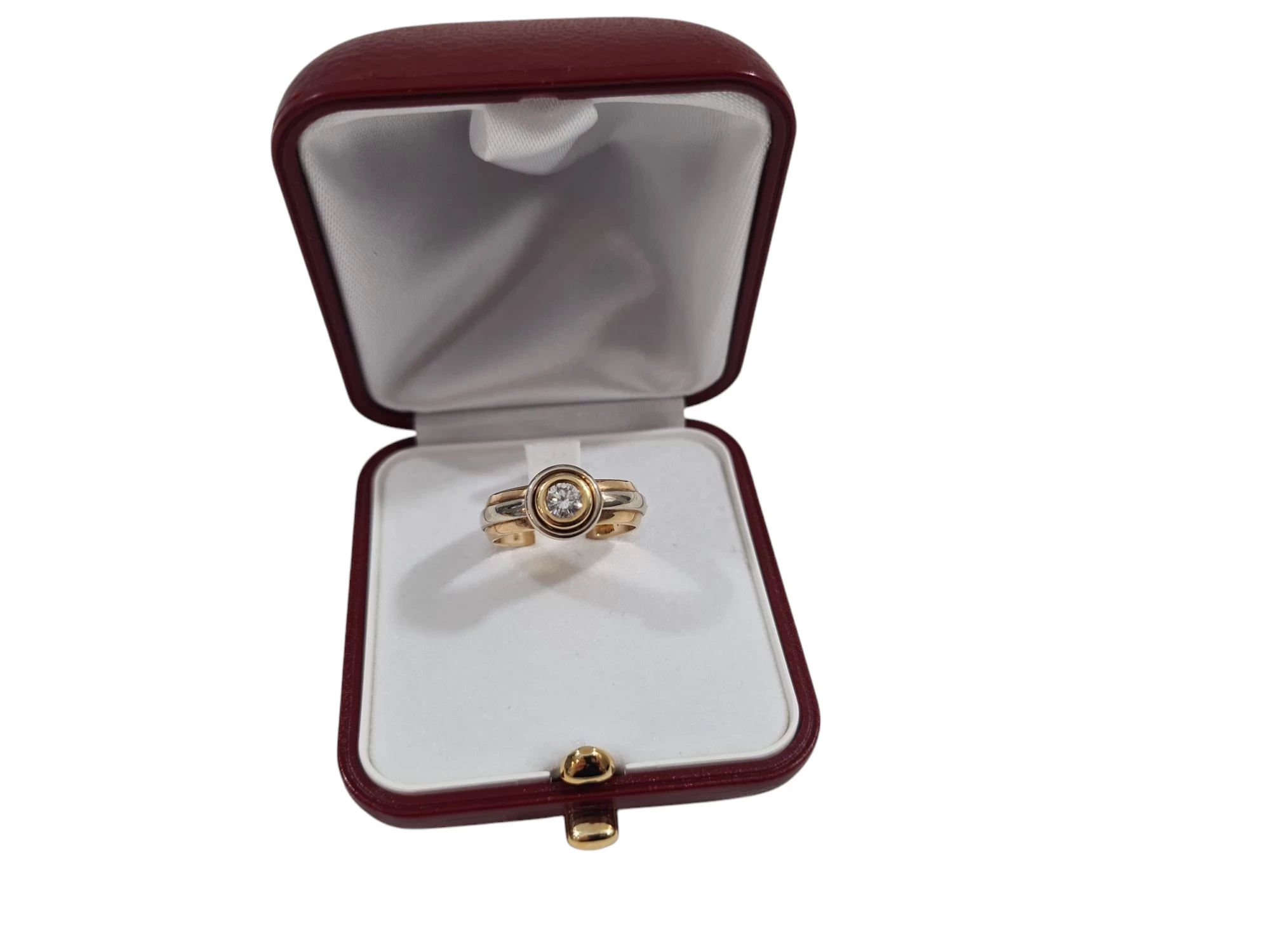 zloty-solidny-pierscionek-z-brylantem-stan-11323-2