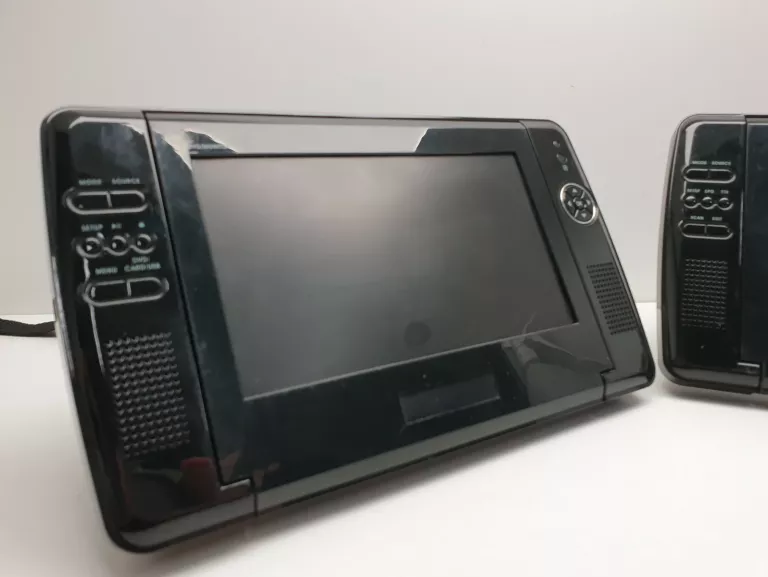 ODTWARZACZ PRZENOŚNY AEG CTV 4944 DVB-T/DVD 2 EKRANY