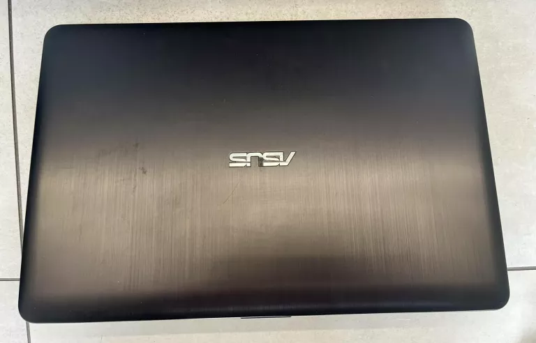 LAPTOP ASUS X540YA 4 GB