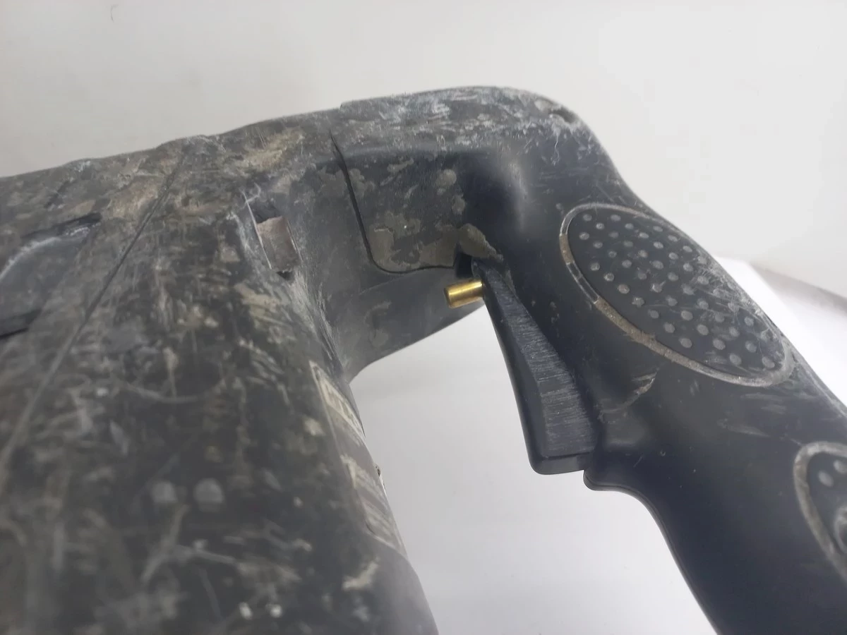 mlot-wyburzeniowy-hikoki-h60mc-akcesoria-maksymalna-czestotliwosc-udaru-1600