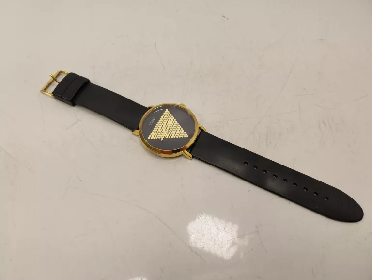 MODNY ZEGAREK GUESS W1161G1 WIECZOROWY CZARNO-ZŁOTY Z LOGO - NA PASKU