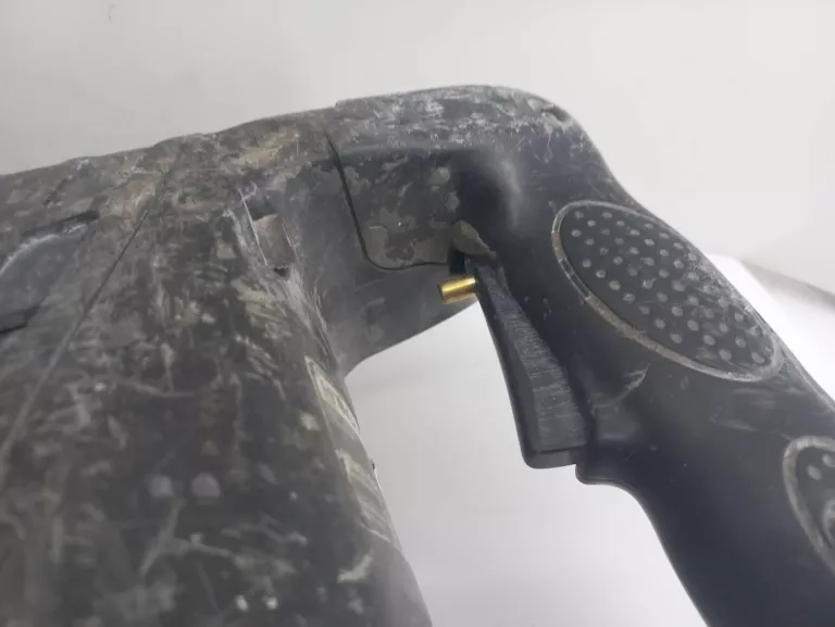 mlot-wyburzeniowy-hikoki-h60mc-akcesoria-maksymalna-czestotliwosc-udaru-1600