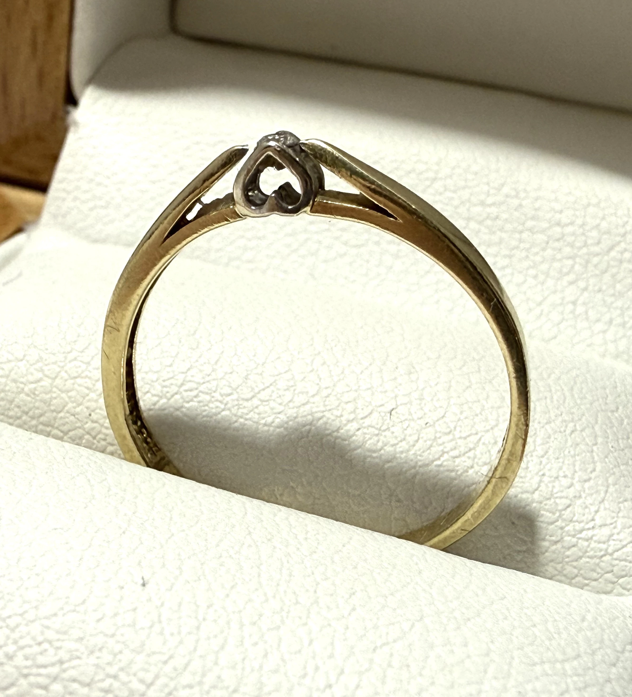 briju-pierscionek-zareczynowy-kolekcja-amazing-zloty-z-brylantem-16g585-rozmiarsrednica-wew-mm-372-13