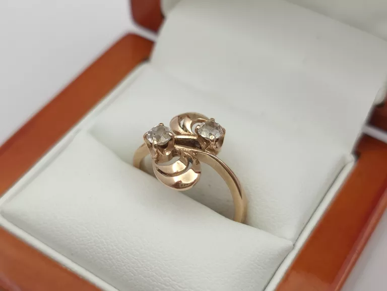 zloty-pierscionek-z-cyrkoniami-585-14k-r15-350g-bronowicka-80-krakow