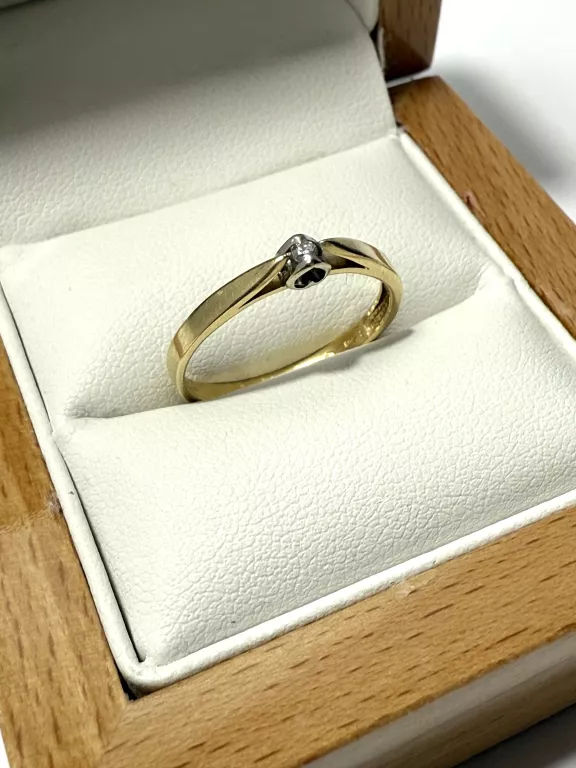 briju-pierscionek-zareczynowy-kolekcja-amazing-zloty-z-brylantem-16g585-ean-gtin-5902402230151