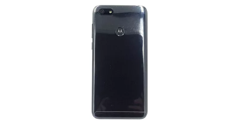 TELEFON MOTOROLA E6 PLAY 2/32GB ETUI