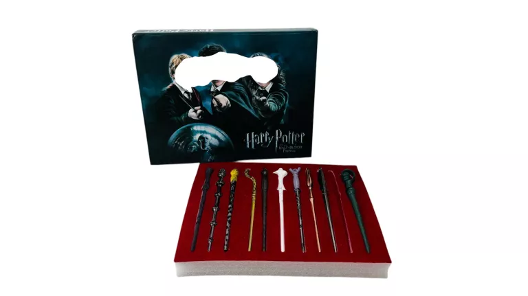 ZESTAW MAGICZNYCH RÓŻDŻEK HARRY POTTER 10 SZTUK