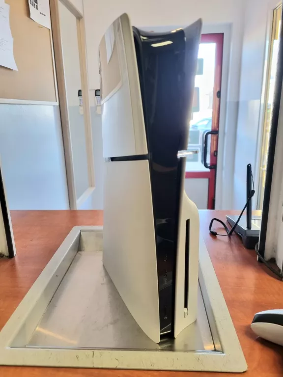 KONSOLA PS5 SONY PLAYSTATION 5 SLIM 1TB Z NAPĘDEM + PAD