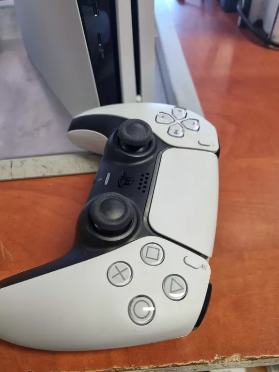KONSOLA PS5 SONY PLAYSTATION 5 SLIM 1TB Z NAPĘDEM + PAD